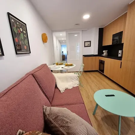 Vibescoruna O65-2 アパート